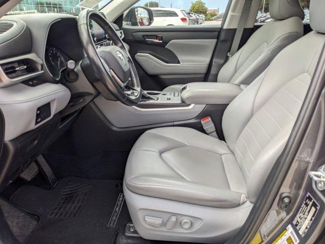 2021 Toyota Highlander Vehicle Photo in San Antonio, TX 78209