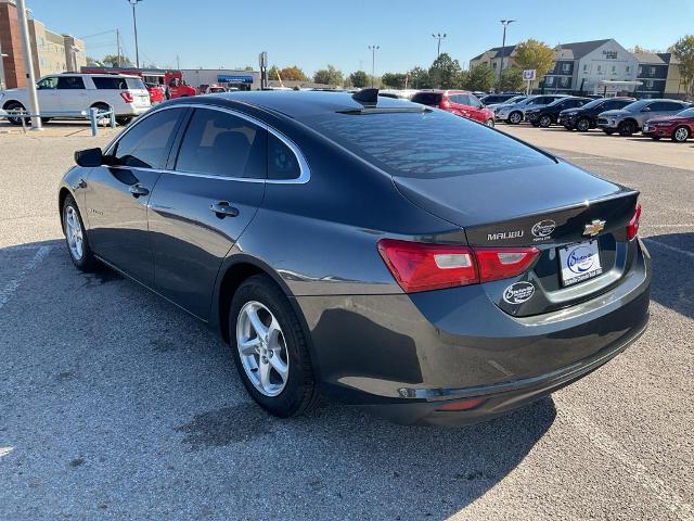 2017 Chevrolet Malibu Vehicle Photo in PONCA CITY, OK 74601-1036