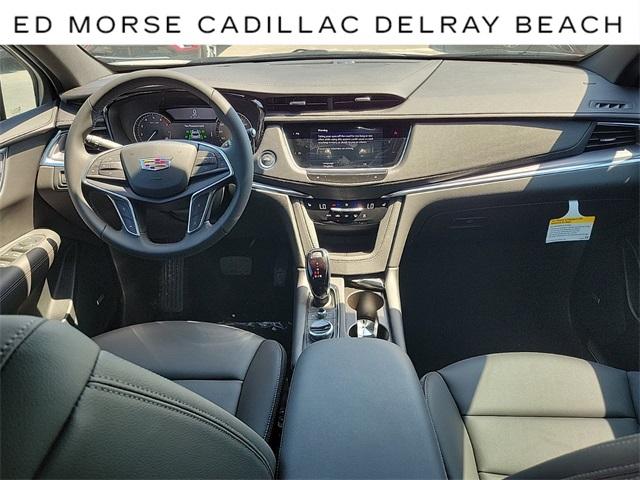 2024 Cadillac XT5 Vehicle Photo in DELRAY BEACH, FL 33483-3294