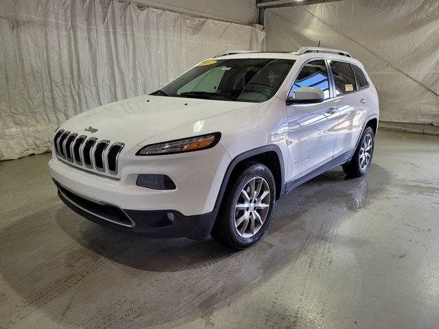 Used 2017 Jeep Cherokee Limited with VIN 1C4PJMDS7HD222523 for sale in Pinconning, MI