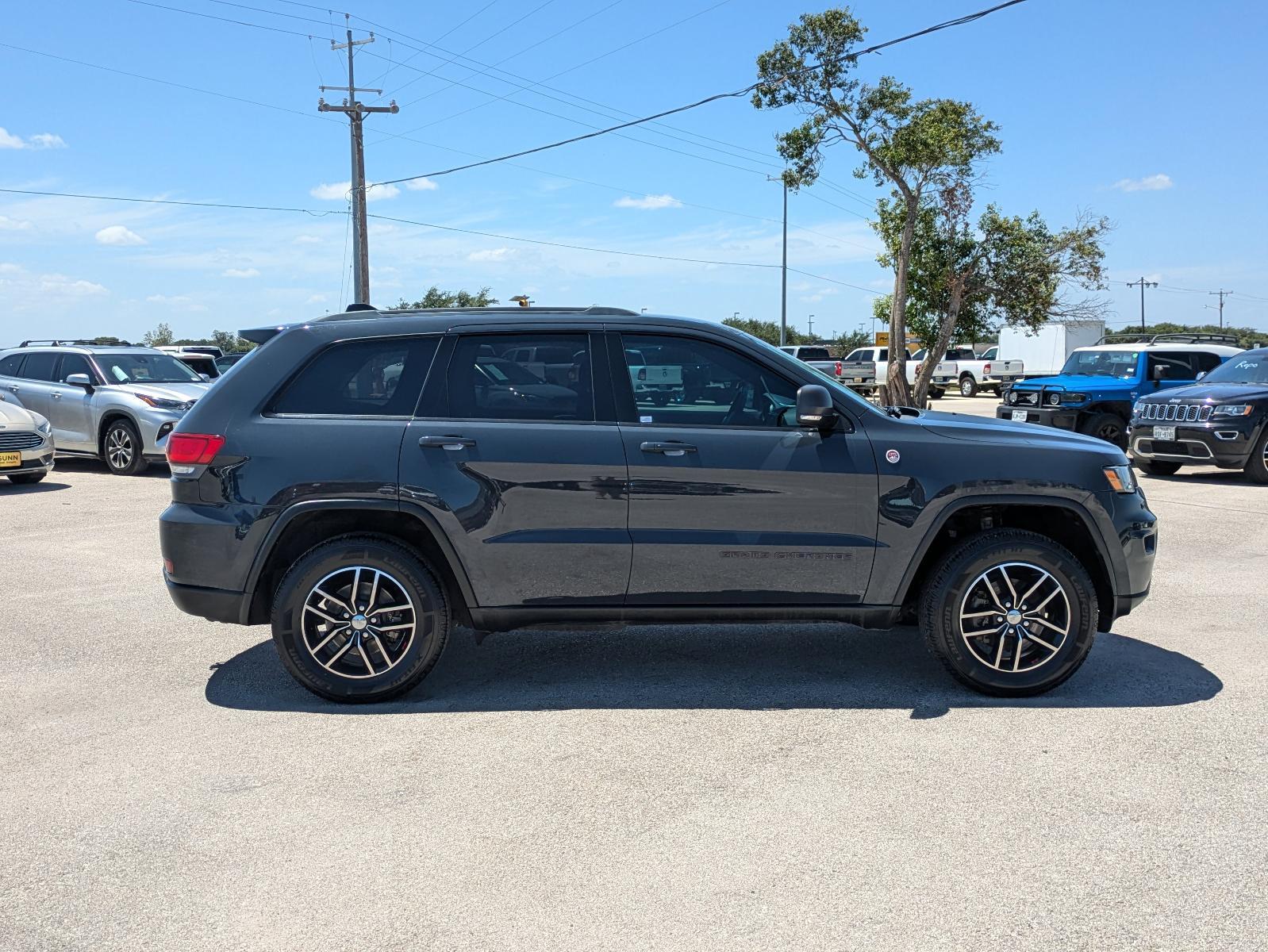 2018 Jeep Grand Cherokee Vehicle Photo in Seguin, TX 78155