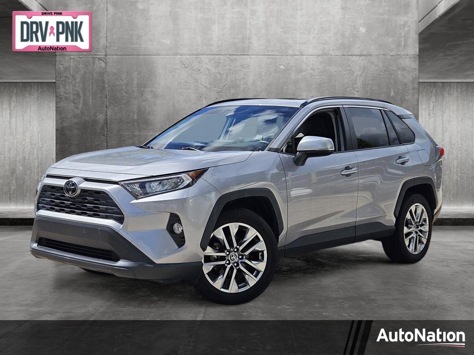 2020 Toyota RAV4 Vehicle Photo in Pembroke Pines , FL 33027