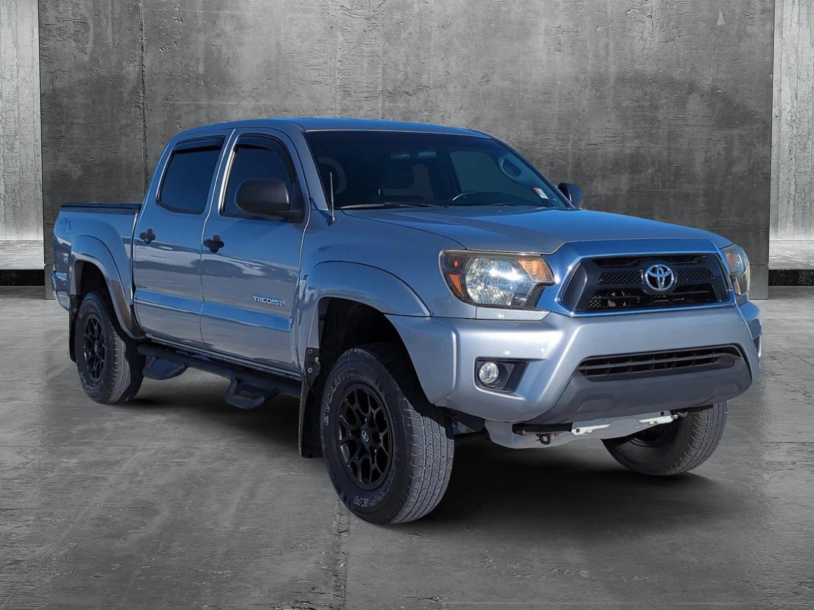 2015 Toyota Tacoma Vehicle Photo in Ft. Myers, FL 33907