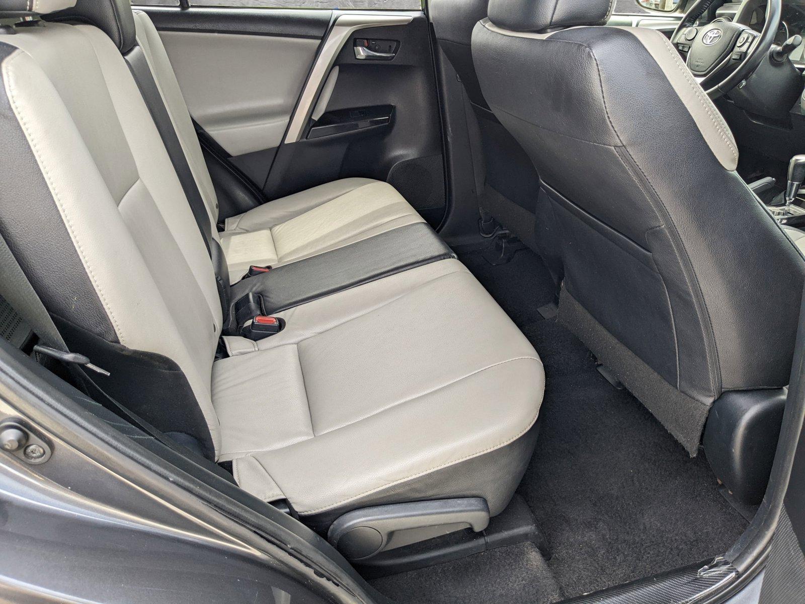 2018 Toyota RAV4 Vehicle Photo in Davie, FL 33331