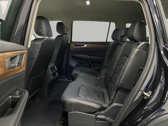 2024 Volkswagen Atlas Vehicle Photo in Appleton, WI 54913