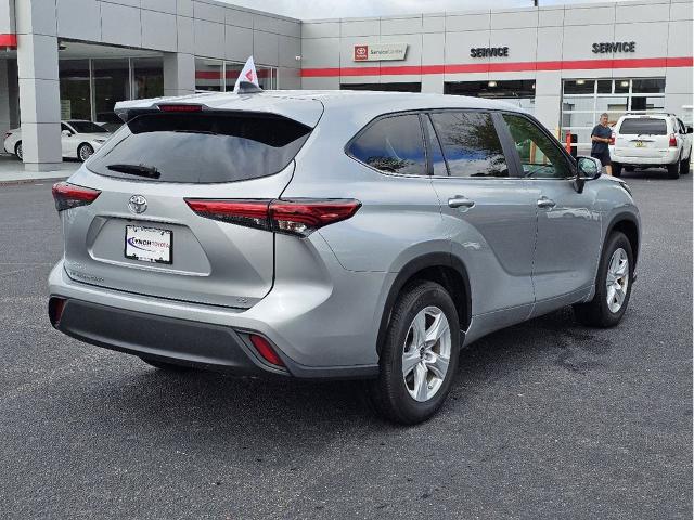 2023 Toyota Highlander Vehicle Photo in Auburn, AL 36832-6638