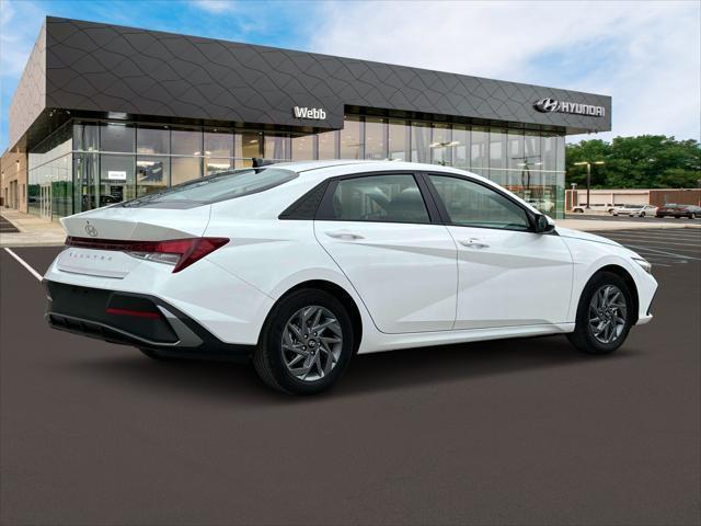 2024 Hyundai ELANTRA Vehicle Photo in Merrillville, IN 46410