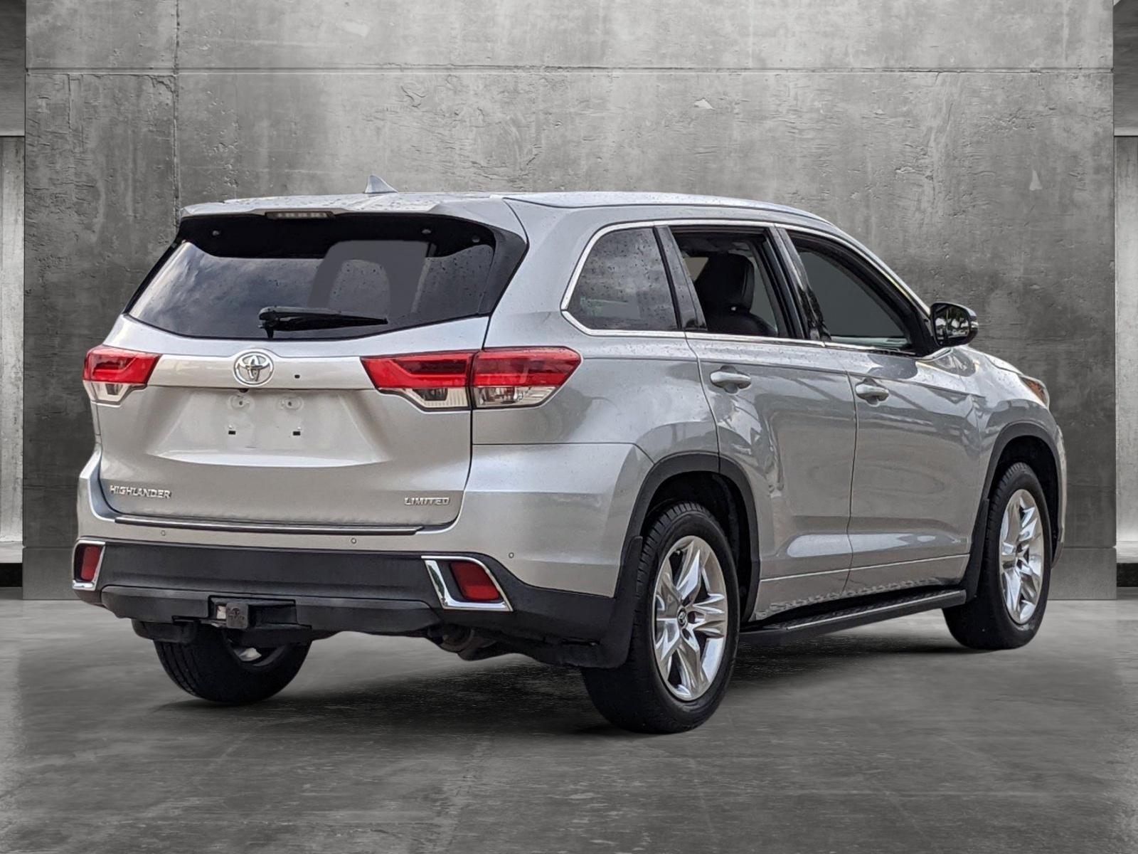 2019 Toyota Highlander Vehicle Photo in Davie, FL 33331