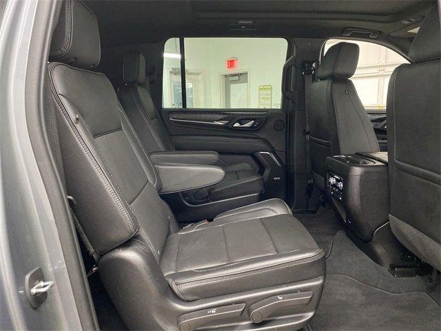 2022 GMC Yukon XL Vehicle Photo in PORTLAND, OR 97225-3518