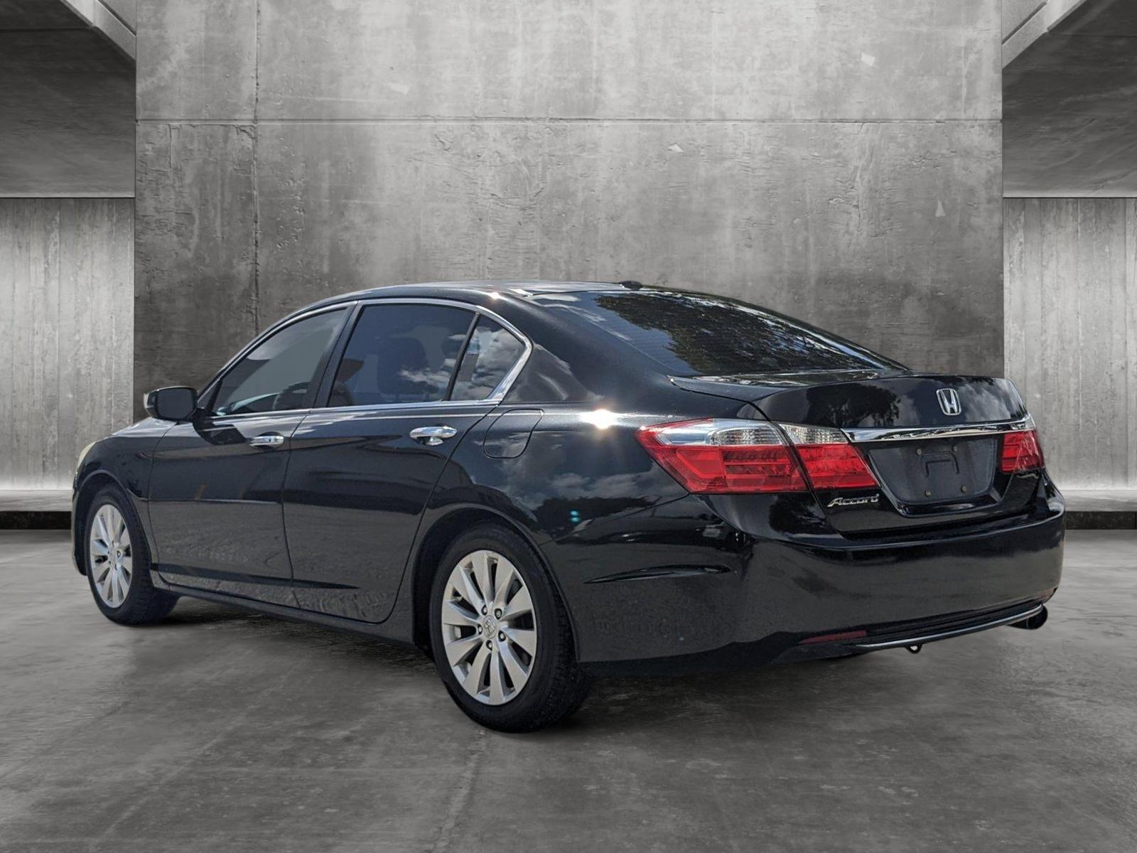 2015 Honda Accord Sedan Vehicle Photo in GREENACRES, FL 33463-3207