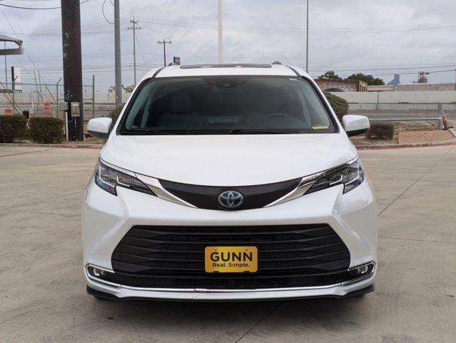 2022 Toyota Sienna Vehicle Photo in SELMA, TX 78154-1459