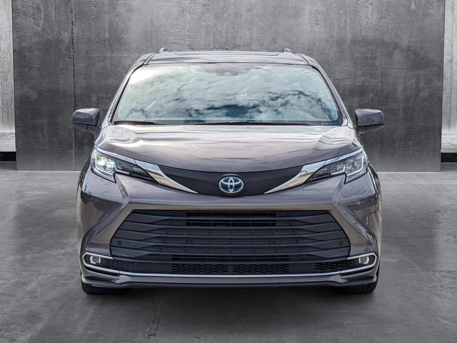 2021 Toyota Sienna Vehicle Photo in Davie, FL 33331