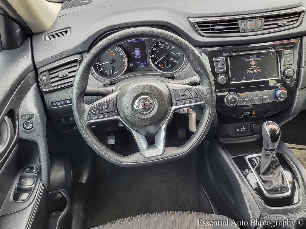 2020 Nissan Rogue Vehicle Photo in Saint Charles, IL 60174