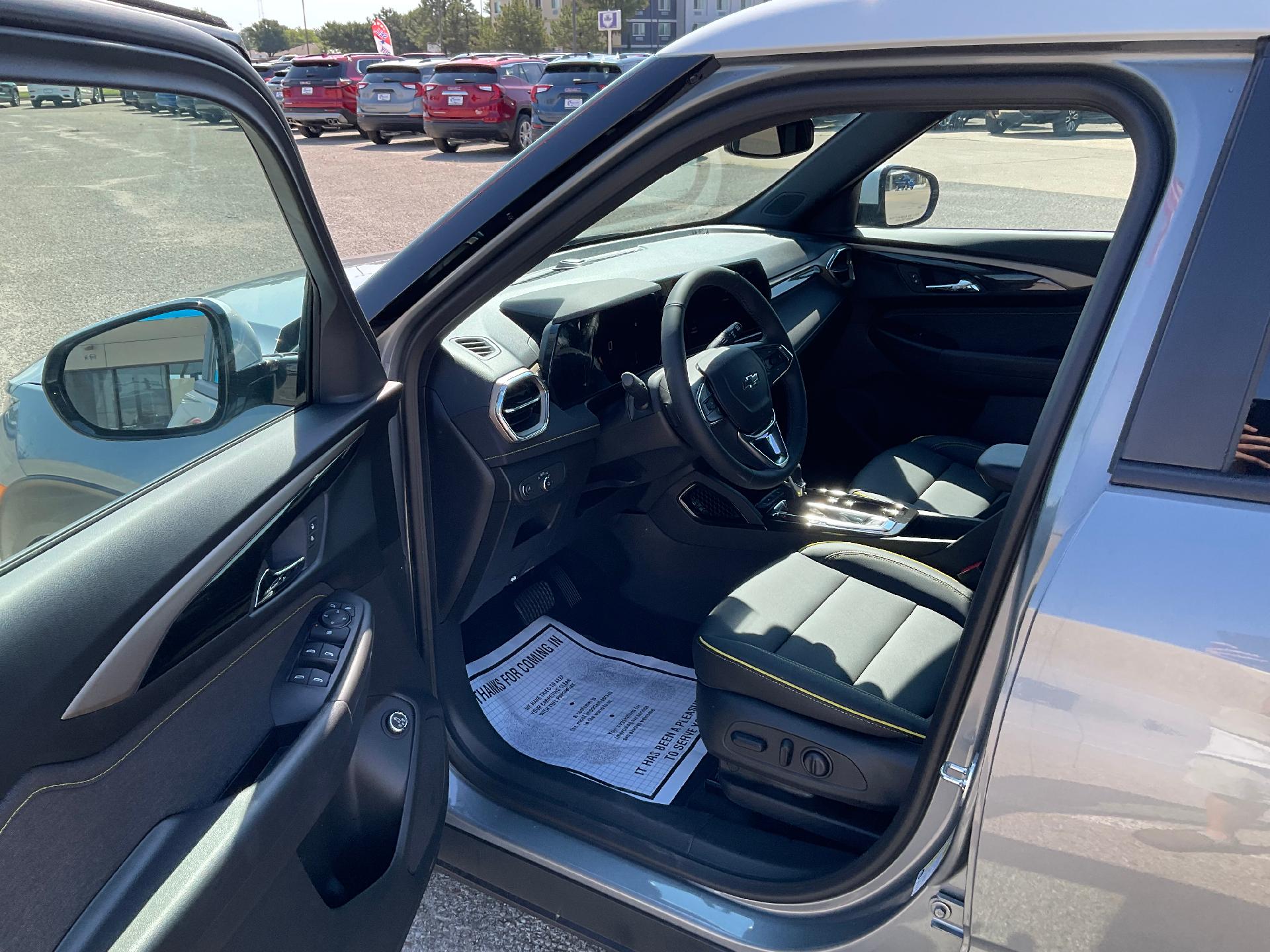 2025 Chevrolet Trailblazer Vehicle Photo in PONCA CITY, OK 74601-1036