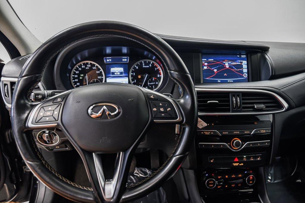 2017 INFINITI QX30 Vehicle Photo in AKRON, OH 44320-4088