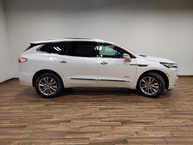 2024 Buick Enclave Vehicle Photo in SAUK CITY, WI 53583-1301