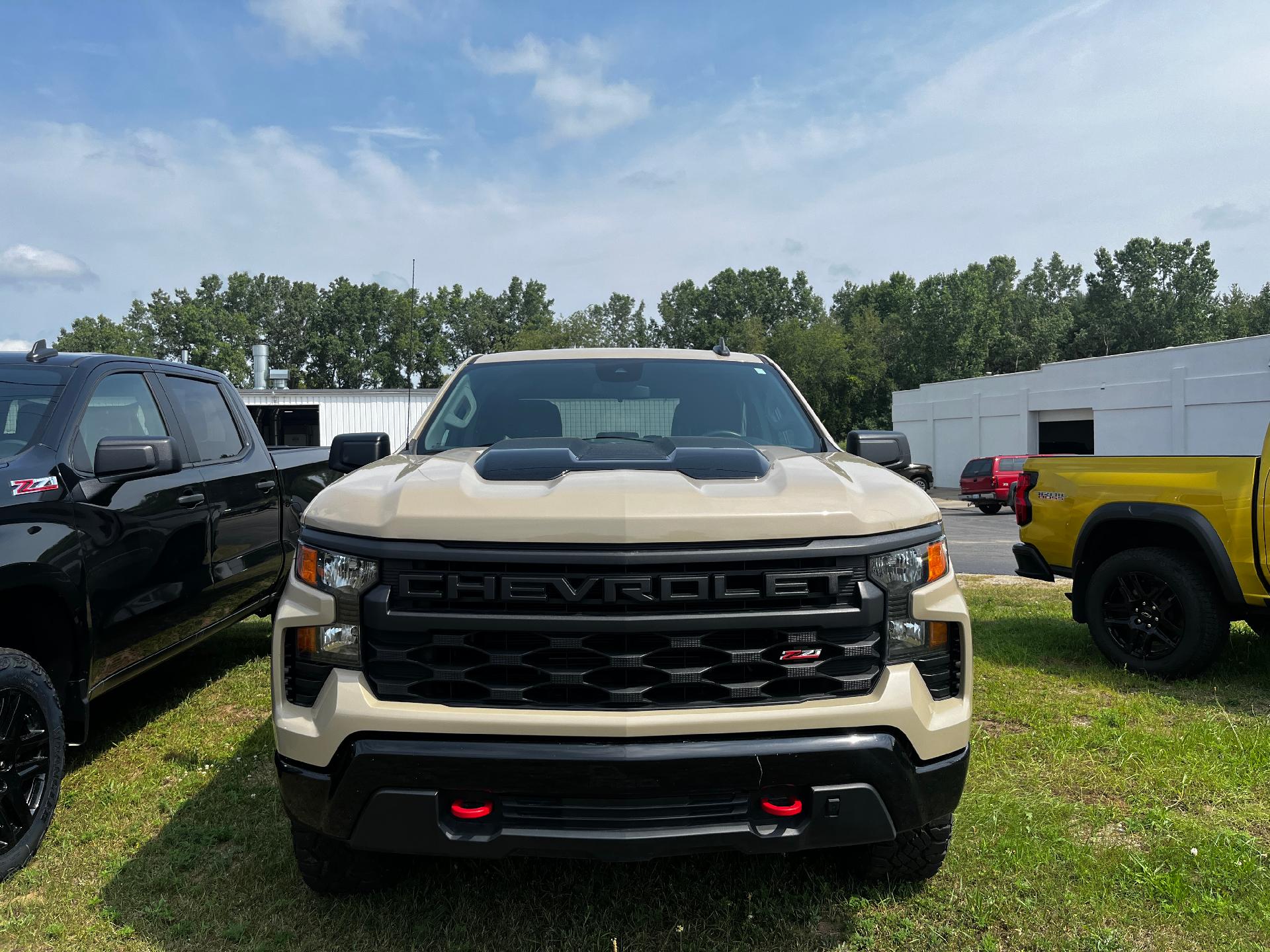 Used 2022 Chevrolet Silverado 1500 Custom with VIN 3GCPDCEK2NG553363 for sale in Clare, MI