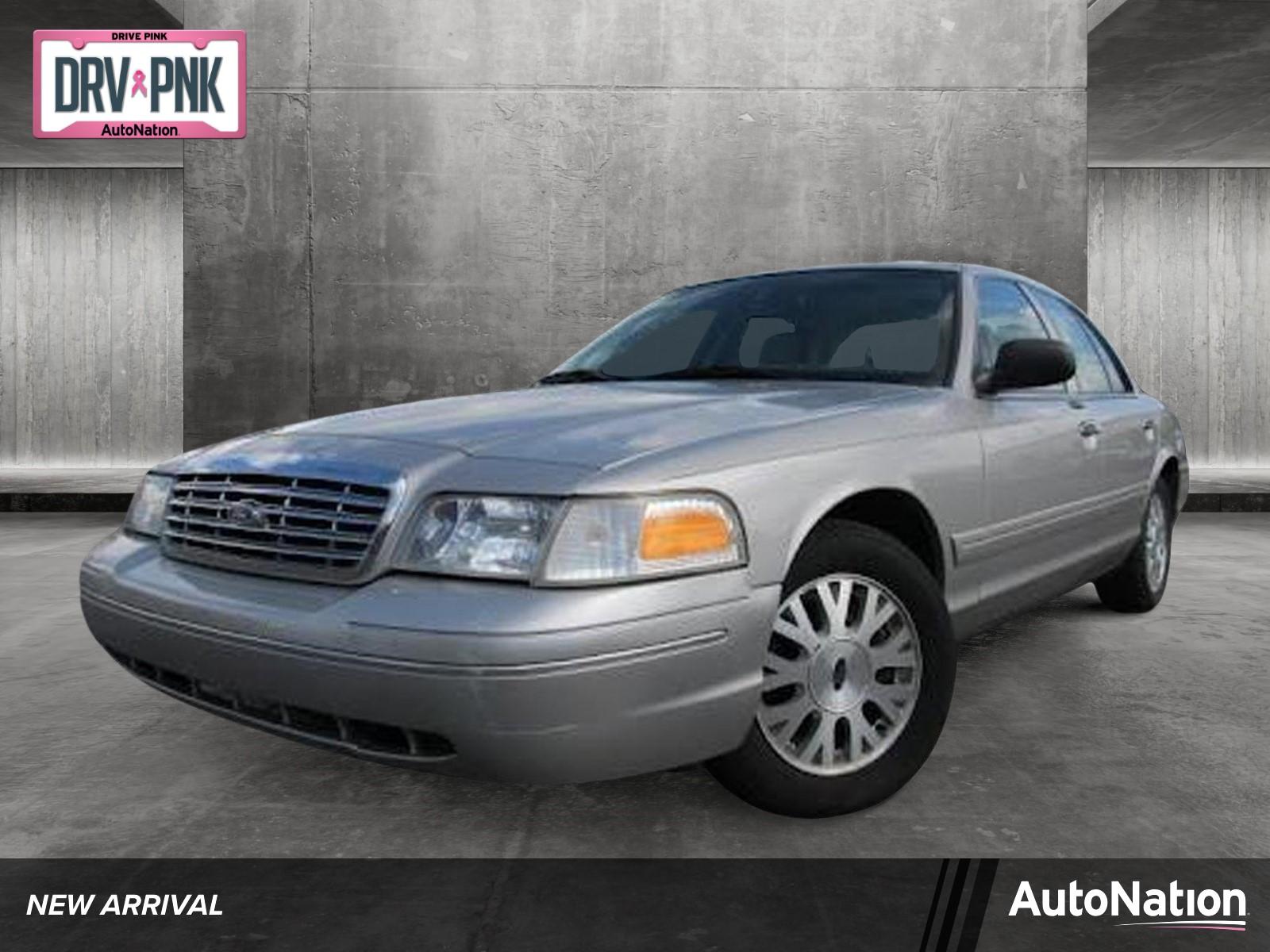 2005 Ford Crown Victoria Vehicle Photo in Tustin, CA 92782