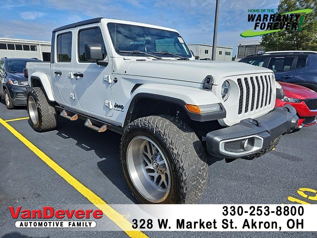 2022 Jeep Gladiator Vehicle Photo in AKRON, OH 44303-2185