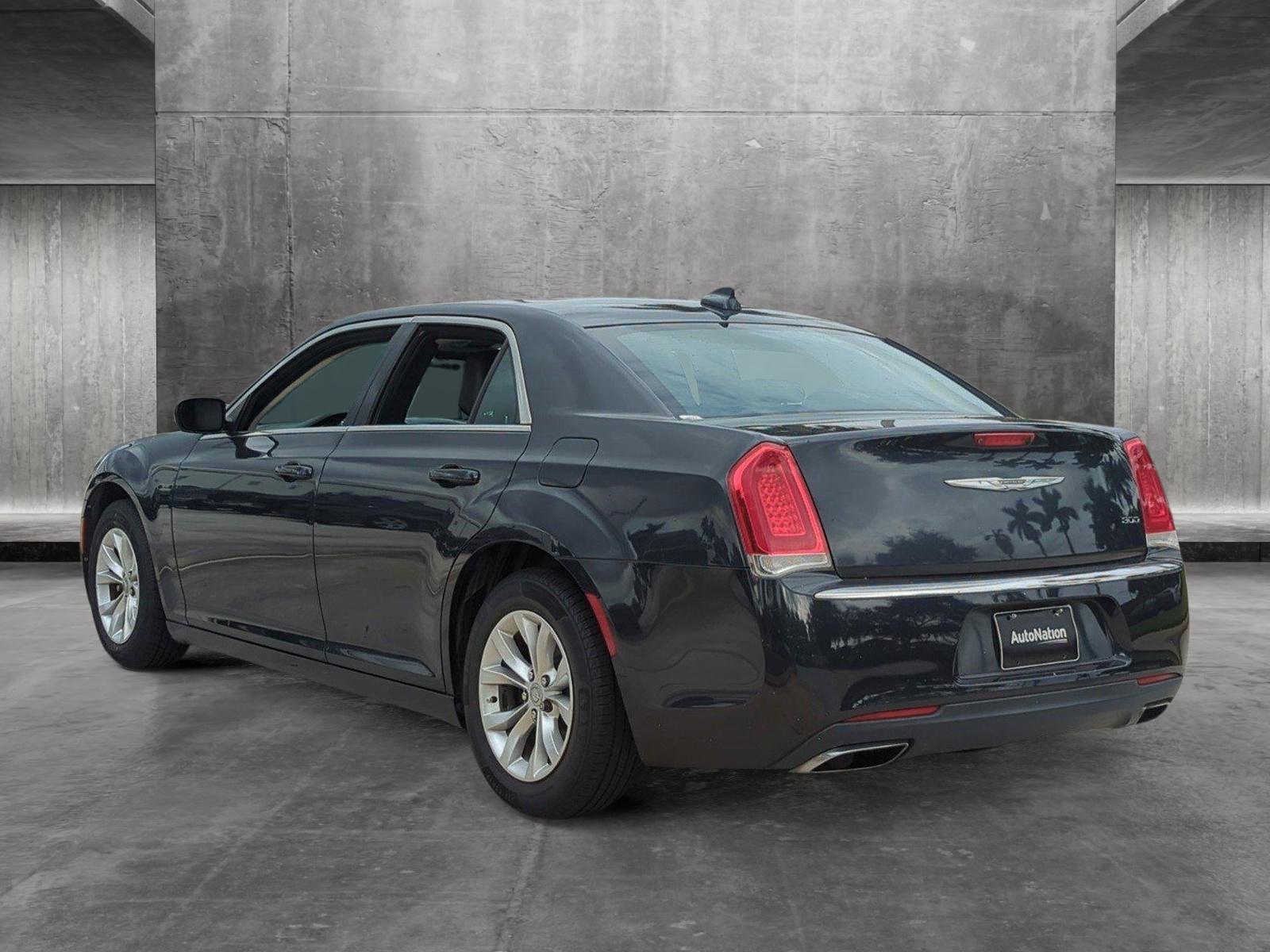 2016 Chrysler 300 Vehicle Photo in Pembroke Pines, FL 33027