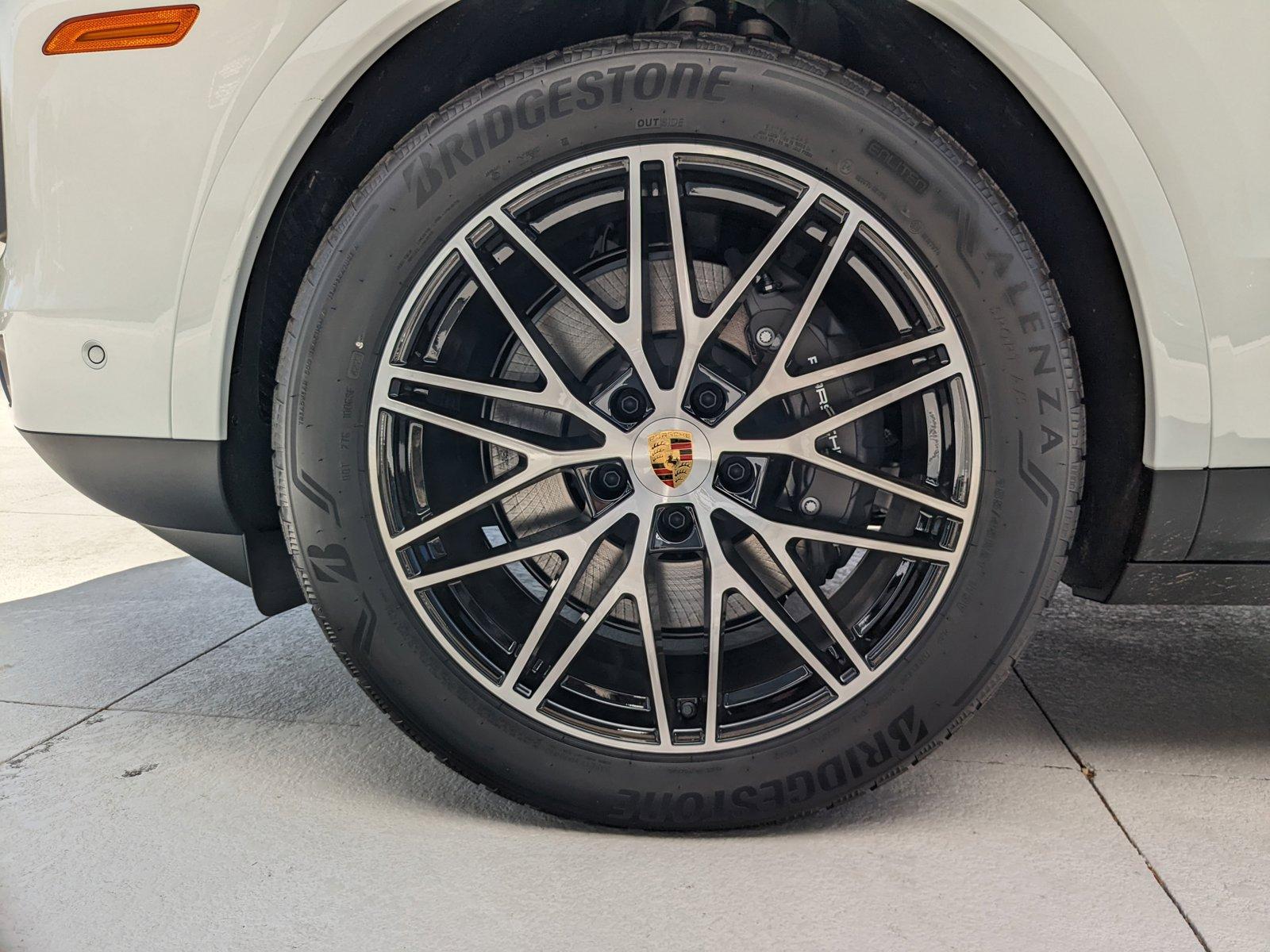 2024 Porsche Cayenne Vehicle Photo in Maitland, FL 32751