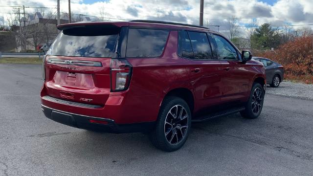 2021 Chevrolet Tahoe Vehicle Photo in MOON TOWNSHIP, PA 15108-2571