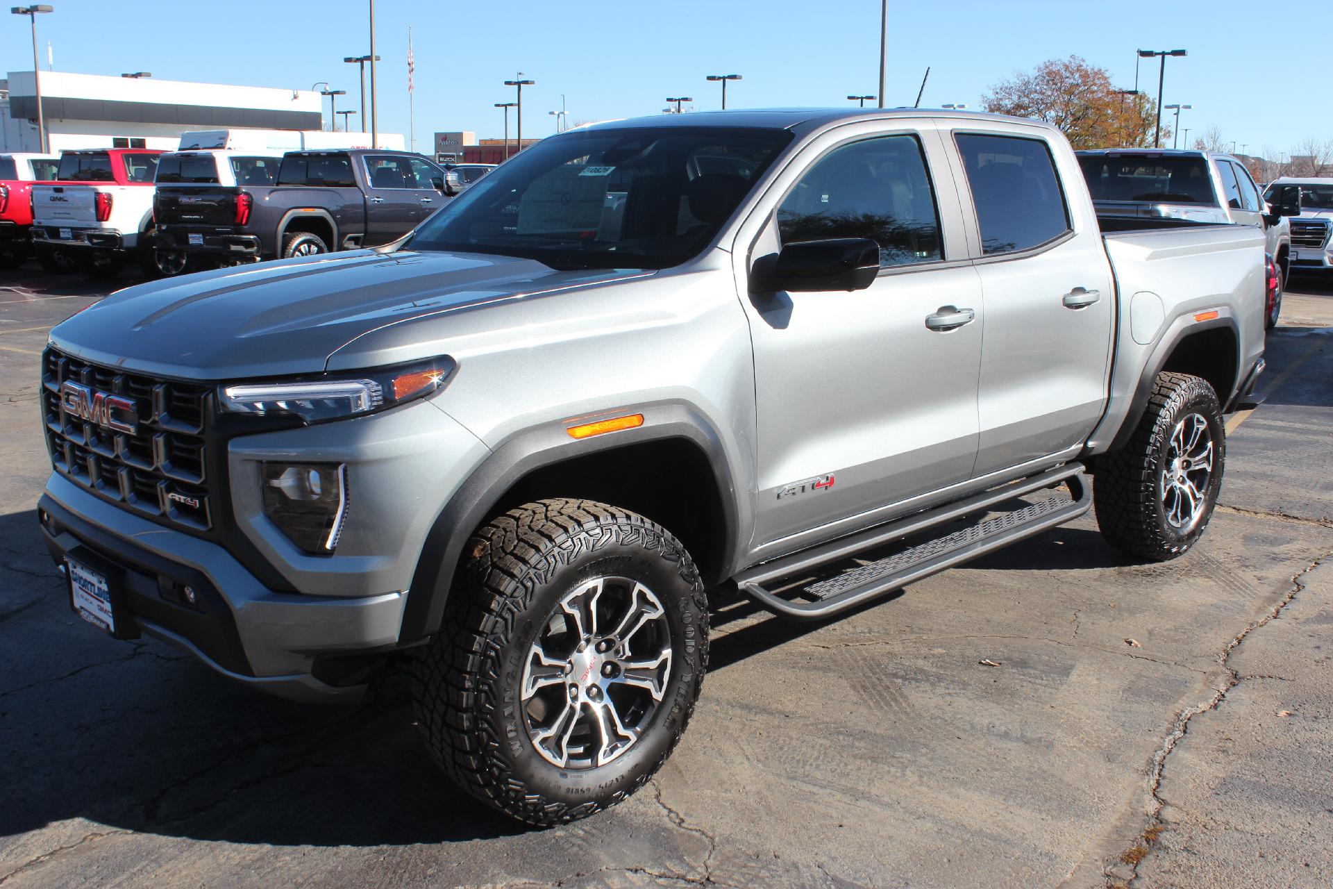 2024 GMC Canyon Vehicle Photo in AURORA, CO 80012-4011