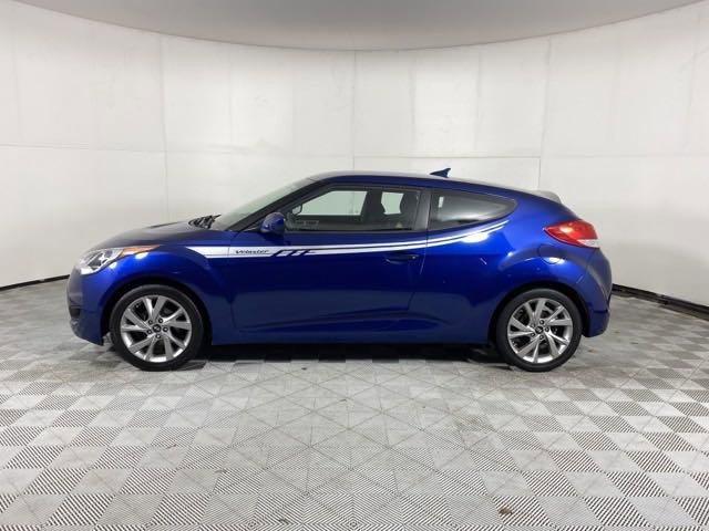 2016 Hyundai Veloster Vehicle Photo in MEDINA, OH 44256-9001