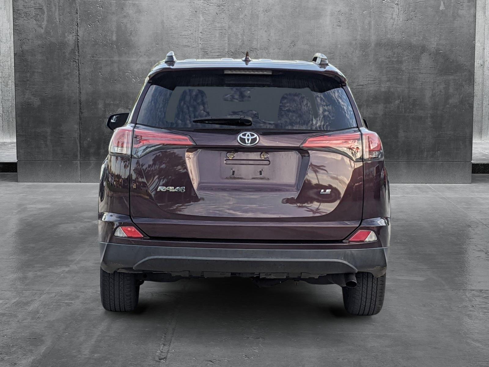 2018 Toyota RAV4 Vehicle Photo in Davie, FL 33331