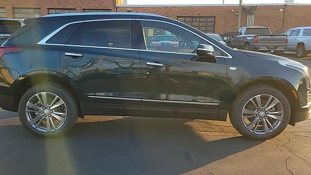 2025 Cadillac XT5 Vehicle Photo in JOLIET, IL 60435-8135