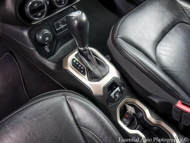 2017 Jeep Renegade Vehicle Photo in OAK LAWN, IL 60453-2517