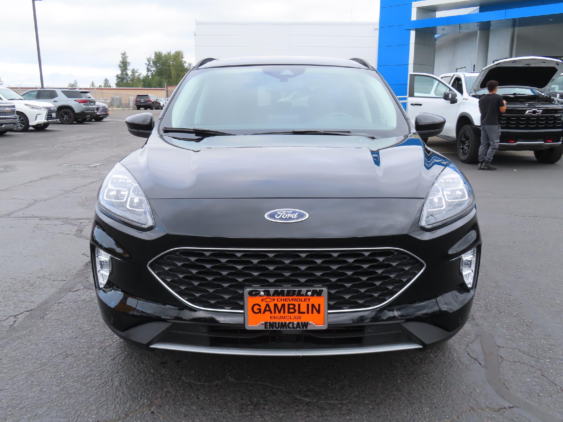 Used 2022 Ford Escape Titanium with VIN 1FMCU9J95NUA73735 for sale in Enumclaw, WA