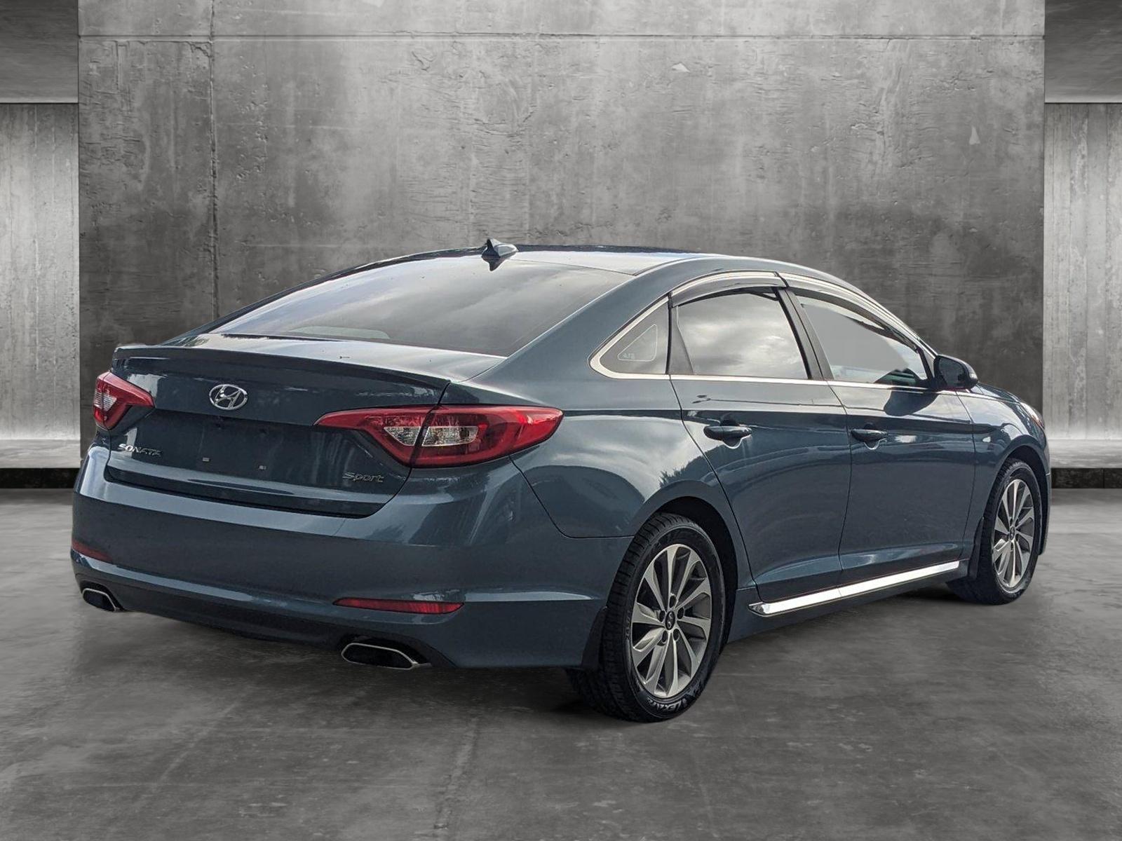 2017 Hyundai Sonata Vehicle Photo in GREENACRES, FL 33463-3207