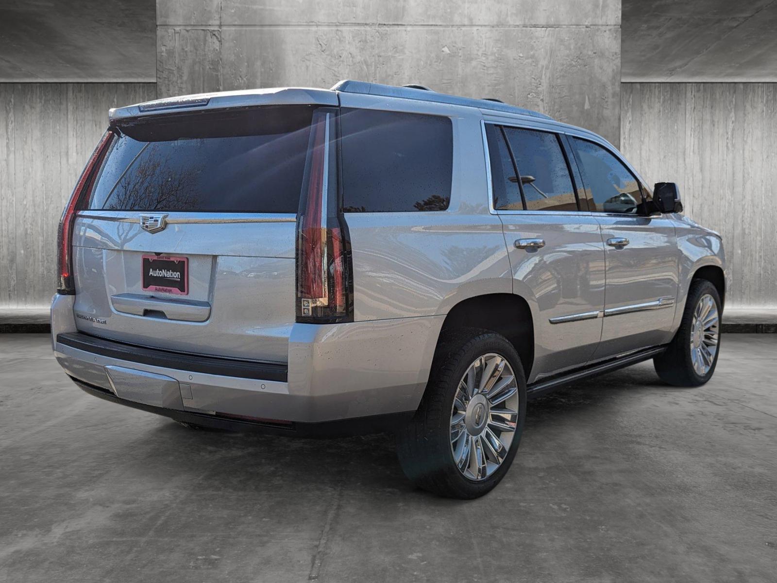 2016 Cadillac Escalade Vehicle Photo in LONE TREE, CO 80124-2750