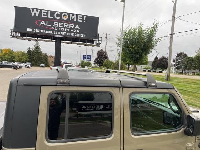 2020 Jeep Gladiator Vehicle Photo in GRAND BLANC, MI 48439-8139