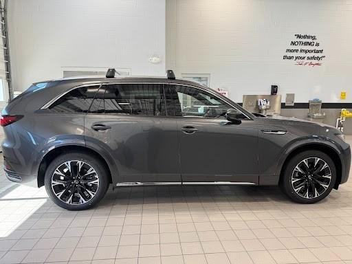 2025 Mazda CX-90 Vehicle Photo in Green Bay, WI 54304