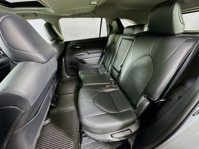 2021 Toyota Highlander Vehicle Photo in Flemington, NJ 08822