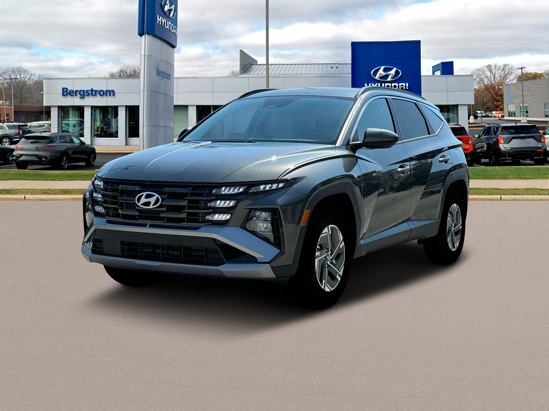 2025 Hyundai TUCSON Hybrid Vehicle Photo in Green Bay, WI 54304