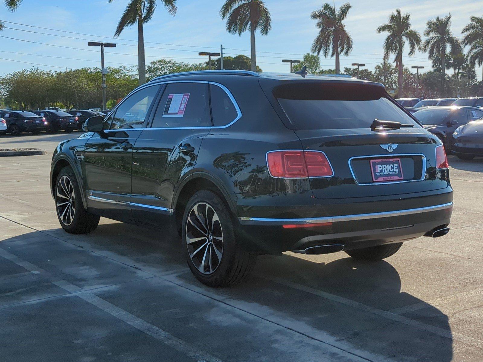 2017 Bentley Bentayga Vehicle Photo in Margate, FL 33063