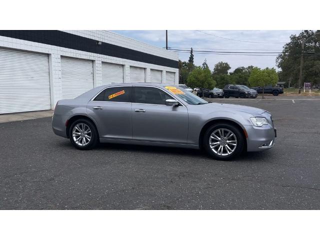 2016 Chrysler 300 Vehicle Photo in TURLOCK, CA 95380-4918