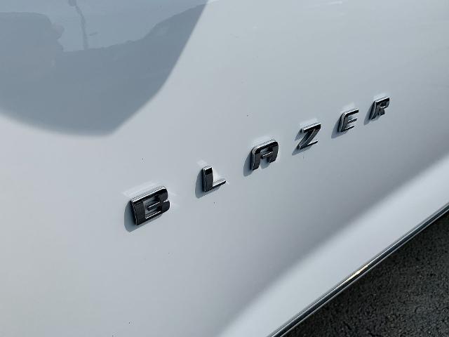 2019 Chevrolet Blazer Vehicle Photo in MOON TOWNSHIP, PA 15108-2571