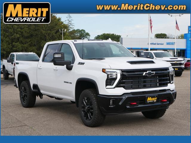 2025 Chevrolet Silverado 3500 HD Vehicle Photo in MAPLEWOOD, MN 55119-4794