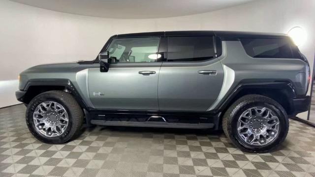 2024 GMC HUMMER EV SUV Vehicle Photo in ALLIANCE, OH 44601-4622