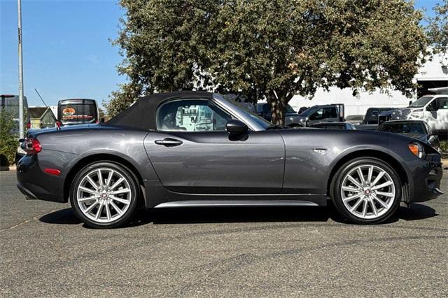 2018 FIAT 124 Spider Vehicle Photo in ELK GROVE, CA 95757-8703