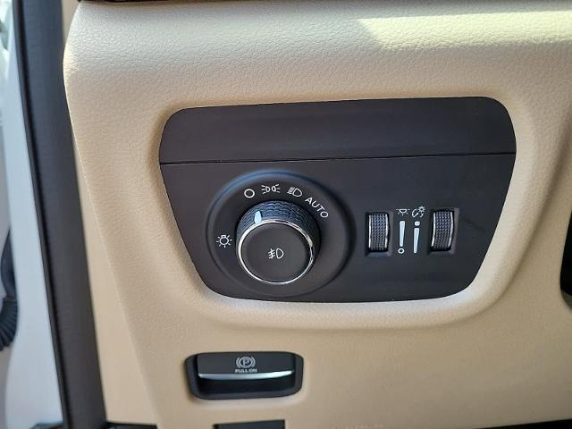 2023 Jeep Grand Cherokee L Vehicle Photo in LIGHTHOUSE POINT, FL 33064-6849