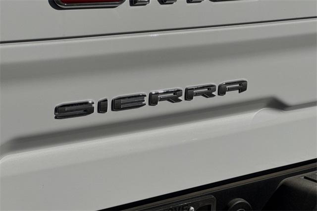 2025 GMC Sierra 1500 Vehicle Photo in ELK GROVE, CA 95757-8703