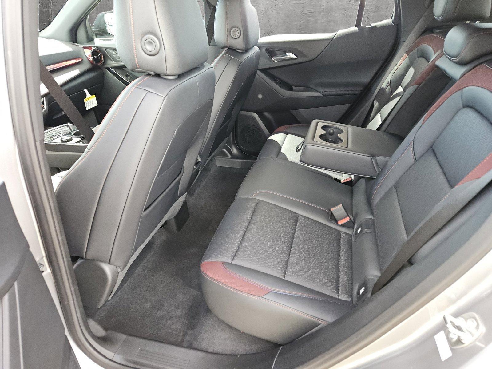 2025 Chevrolet Equinox Vehicle Photo in MESA, AZ 85206-4395