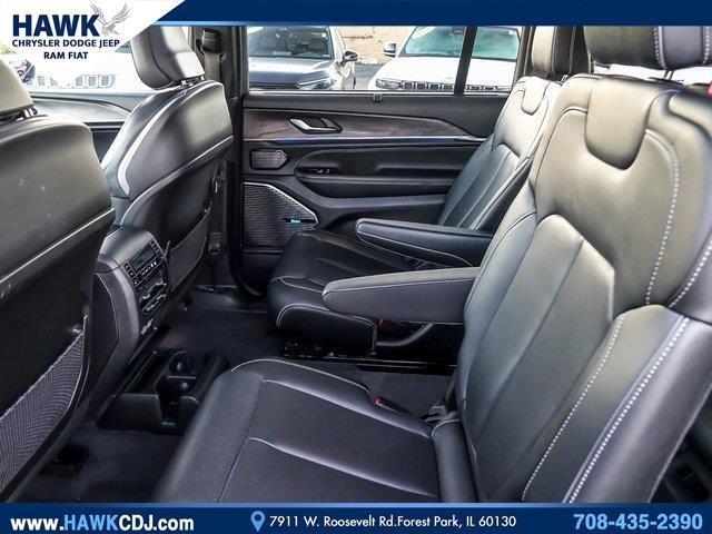 2022 Jeep Grand Cherokee L Vehicle Photo in Saint Charles, IL 60174