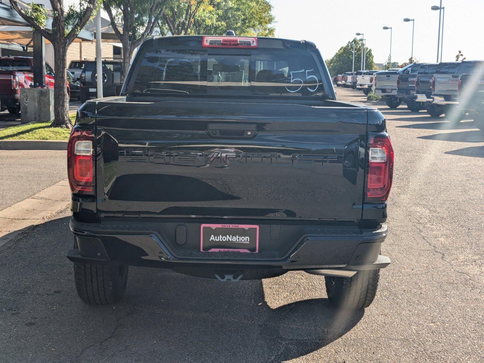 2024 GMC Canyon Vehicle Photo in LONE TREE, CO 80124-2750