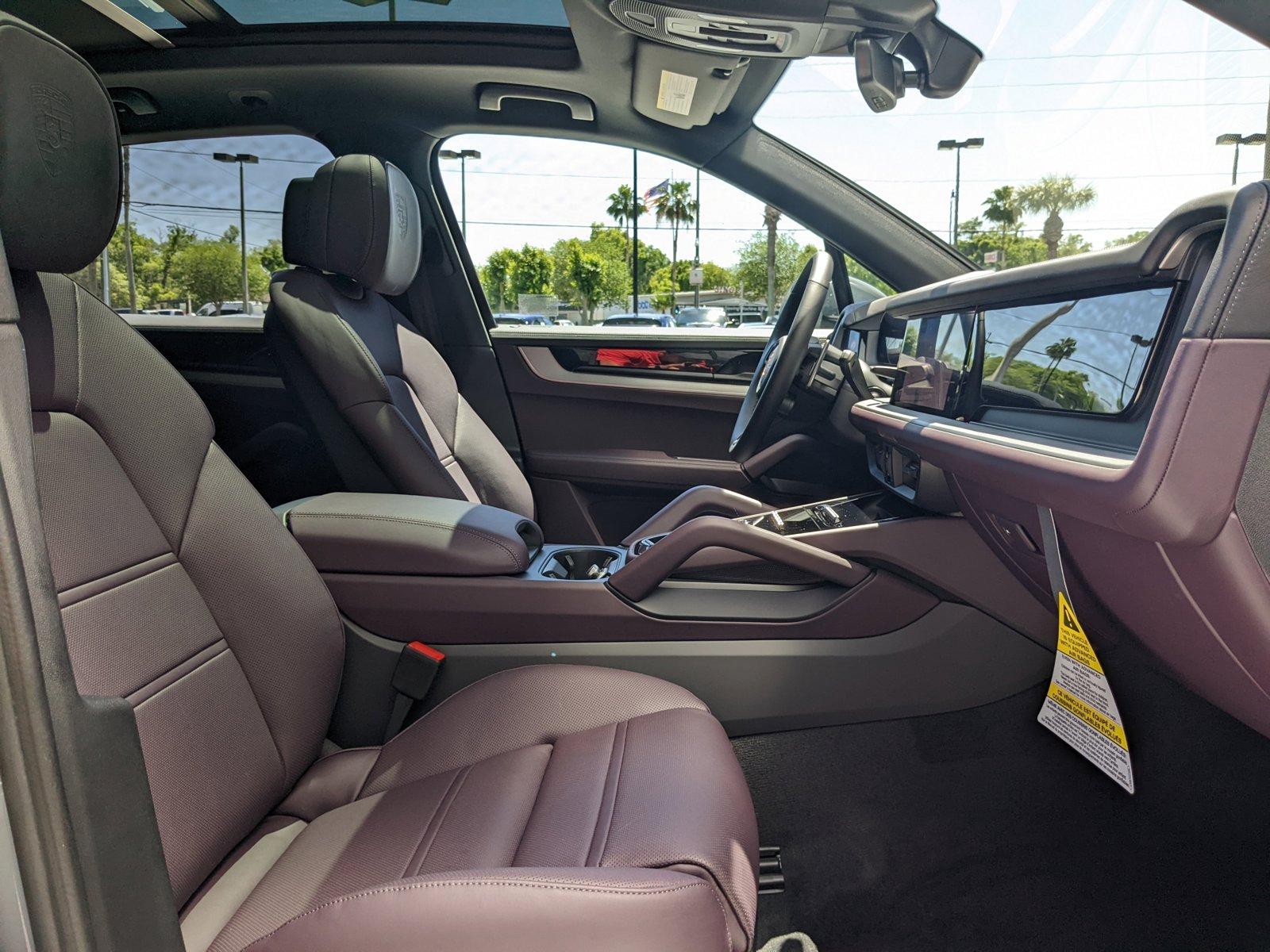 2024 Porsche Cayenne Vehicle Photo in Maitland, FL 32751